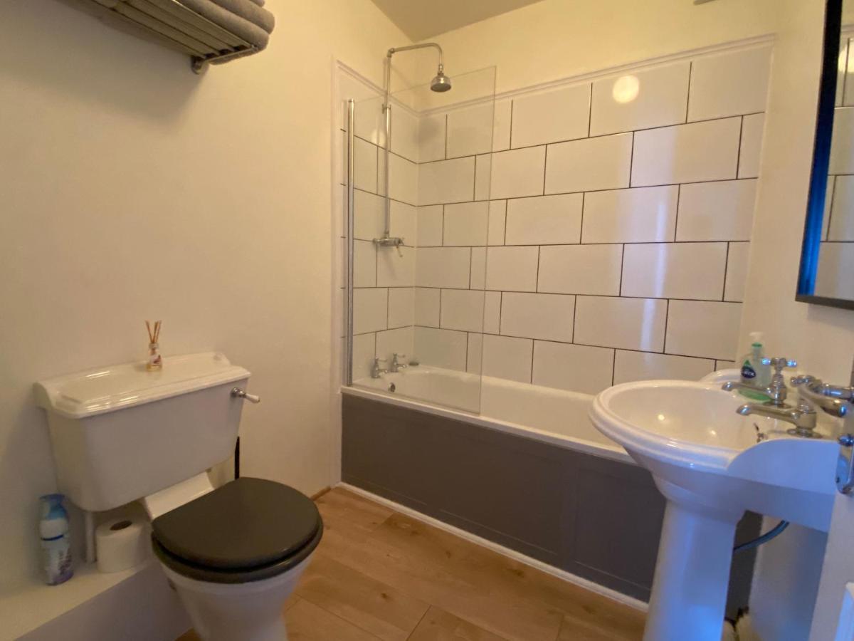 15 Queen Street, Flat 2 Ulverston Exterior foto